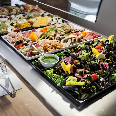 Max Health Ustronie Morskie